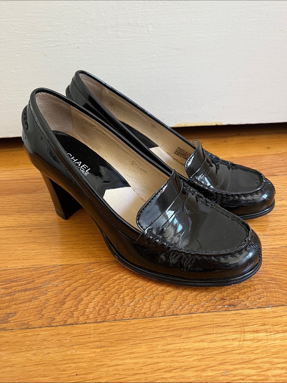 Michael by Michael Kors Size 6 1/2 Black Patent Leather Oxford Pumps 6.5 Heels - Picture 2 of 13